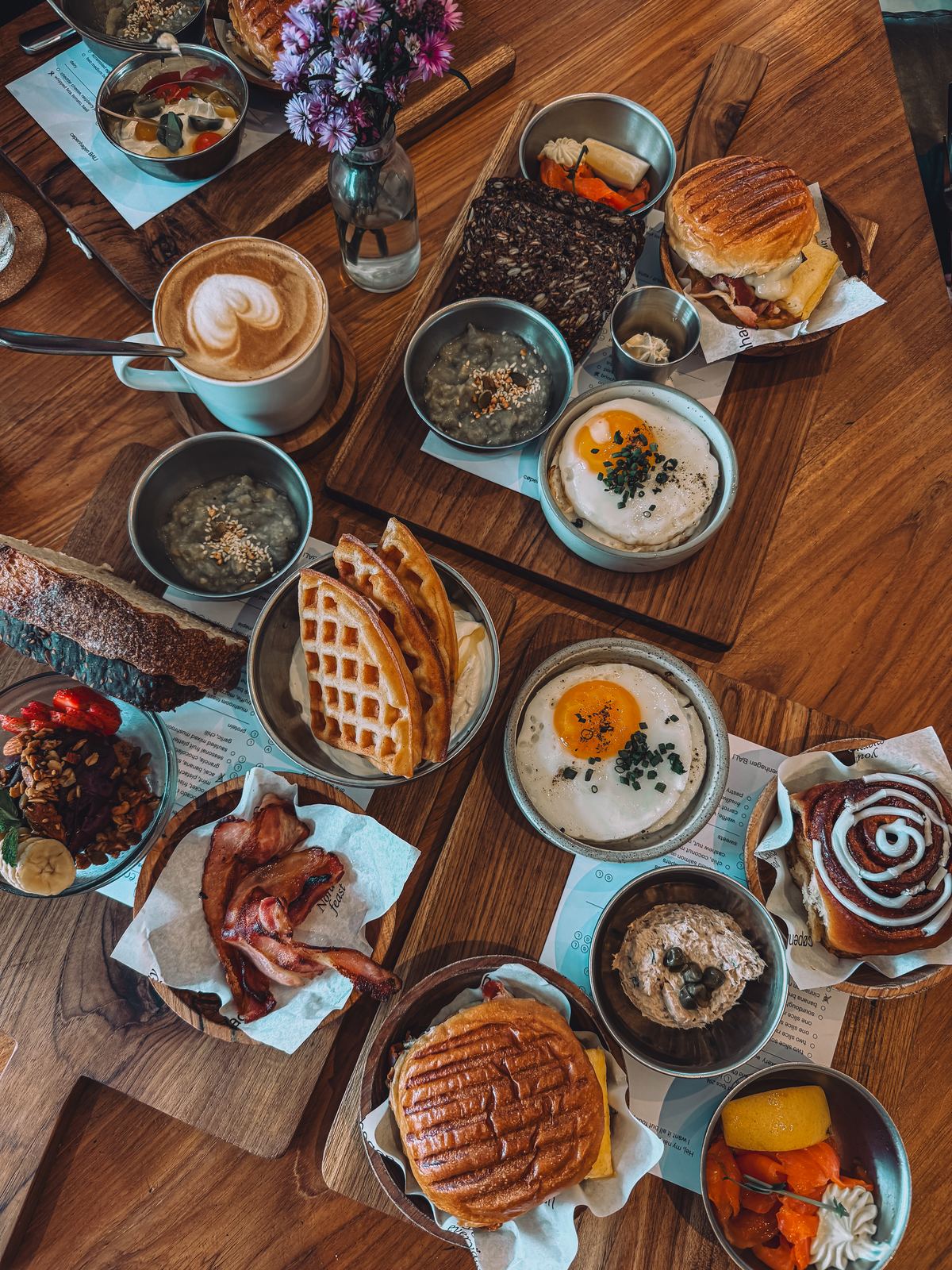 Canggu · Bali · Brunch Table